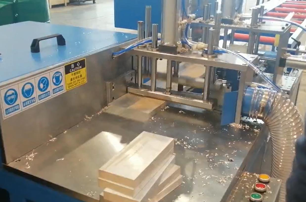 德旭合作客戶中國能建-客戶現(xiàn)場切割圖-2 德旭合作客戶中國能建-客戶現(xiàn)場切割圖-2