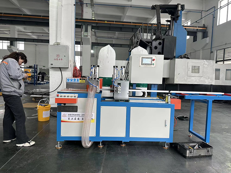 發(fā)現(xiàn)切割機(jī)鋸切有毛刺，這樣檢查，必究原因？